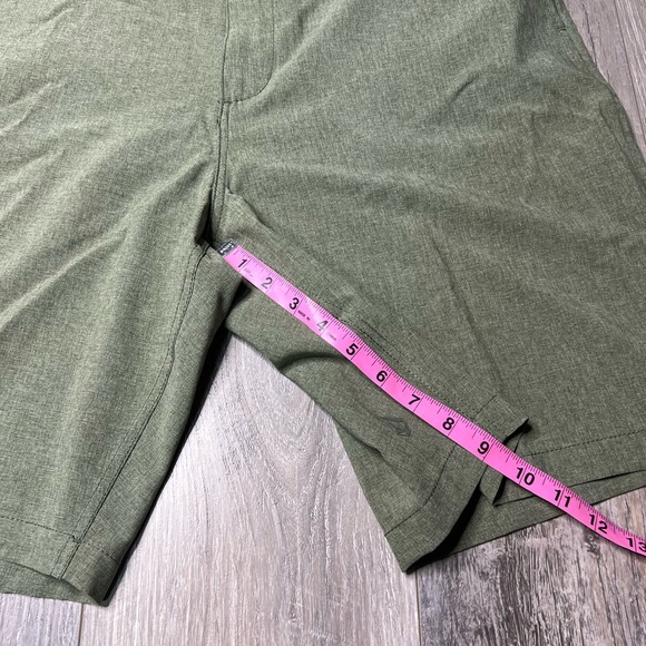 Volcom Men's Size 38 Kerosene Hybrid Short 4 Way Stretch Green - Picture 3 of 8